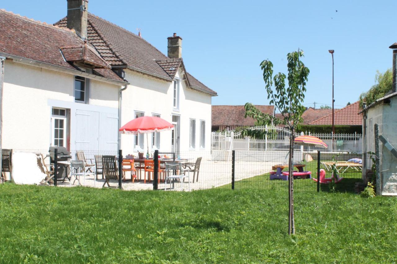 La Ferme De Mon Enfance Villa Villechétif Екстериор снимка